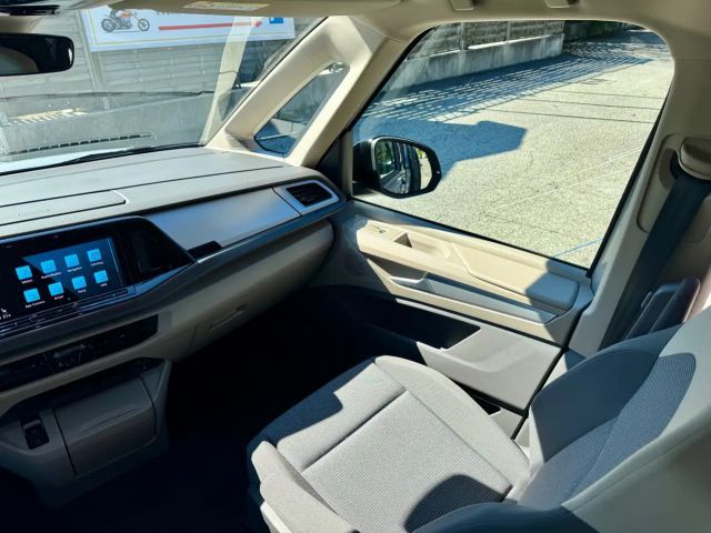 Volkswagen Multivan 2.0 TDI DSG Lang T7