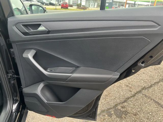 Volkswagen T-Roc 2.0 TD Allrad LED Navi Pano USB Parkassistent