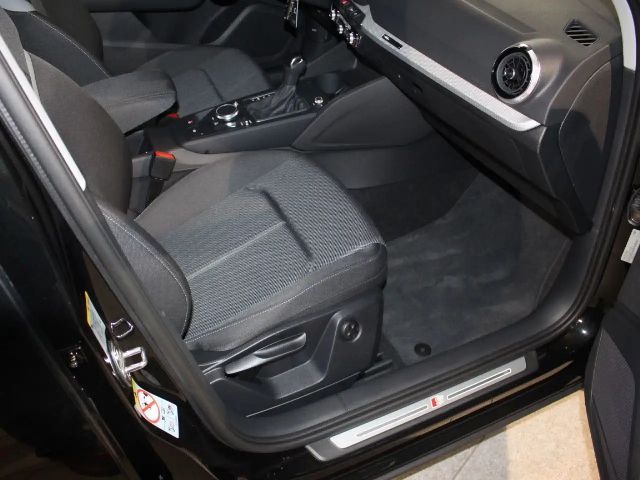 Audi Q2 S-Line S-Tronic