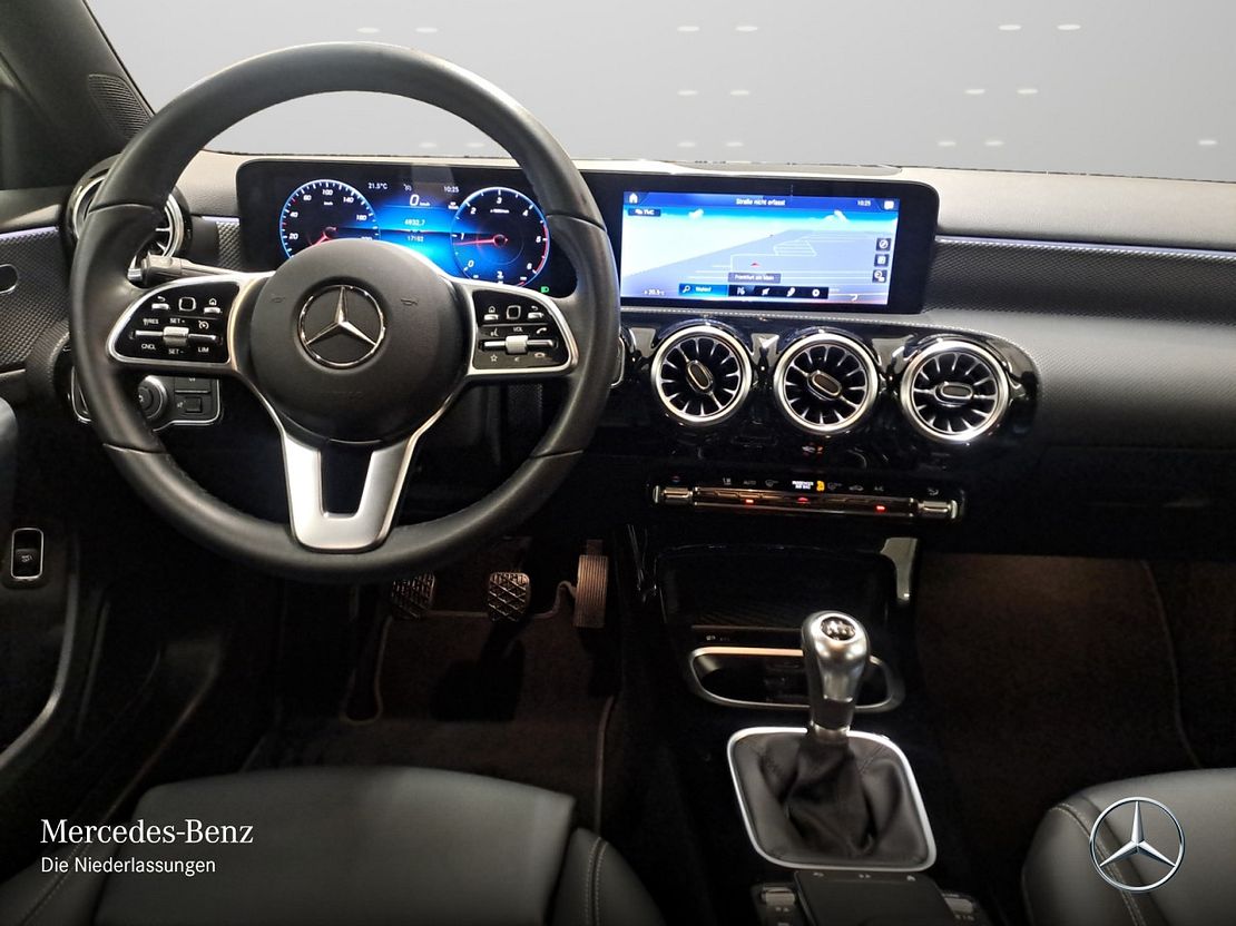 Mercedes-Benz A 180 A 180 d