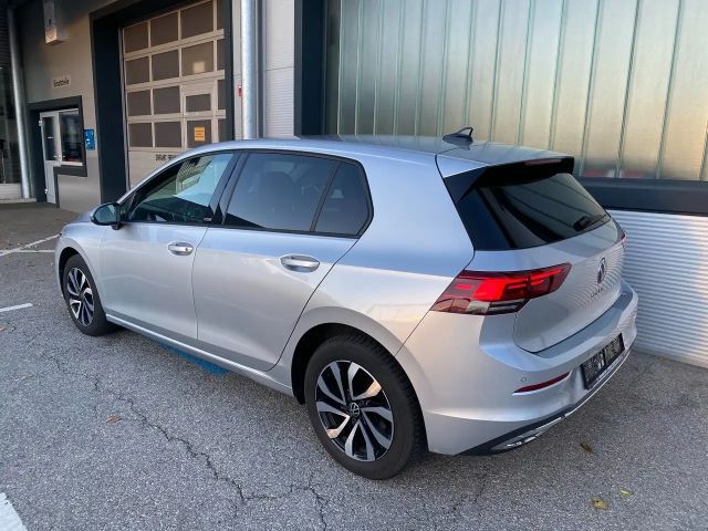 Volkswagen Golf 8 Limo Sondermodell*Active*116TDI,AHV,LED,ACC,Navi