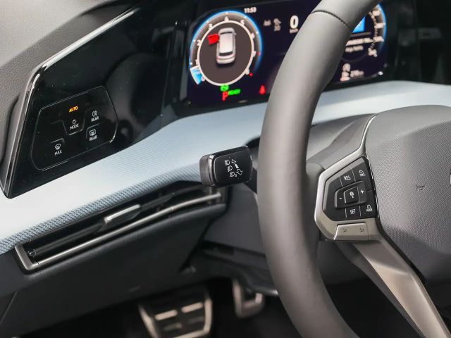 Volkswagen Golf 1.5 eTSI DSG