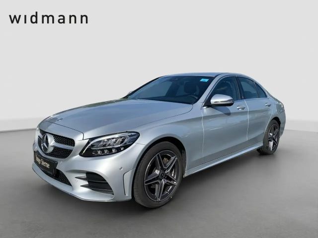 Mercedes-Benz C 200 AMG Line Sedan