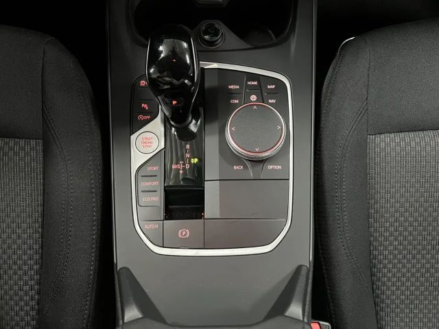 BMW 118 118d Advantage pakket Sedan