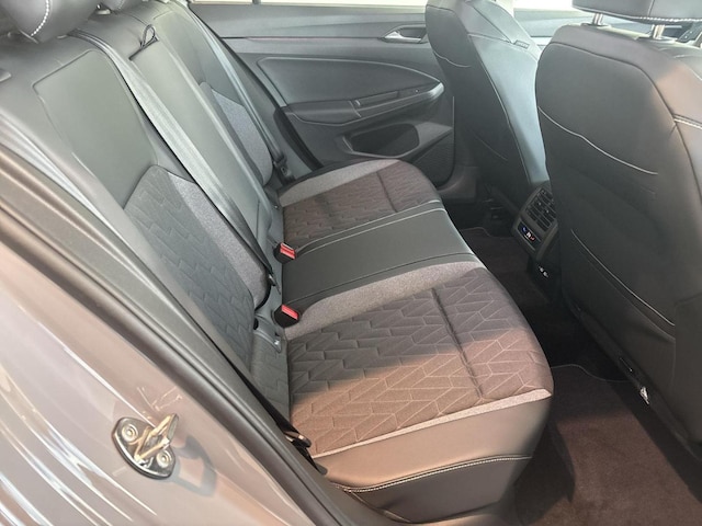 Volkswagen Golf 1.5 TSI Golf VIII