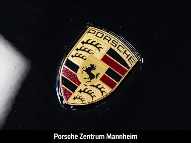 Porsche 992 Carrera Coupé GTS