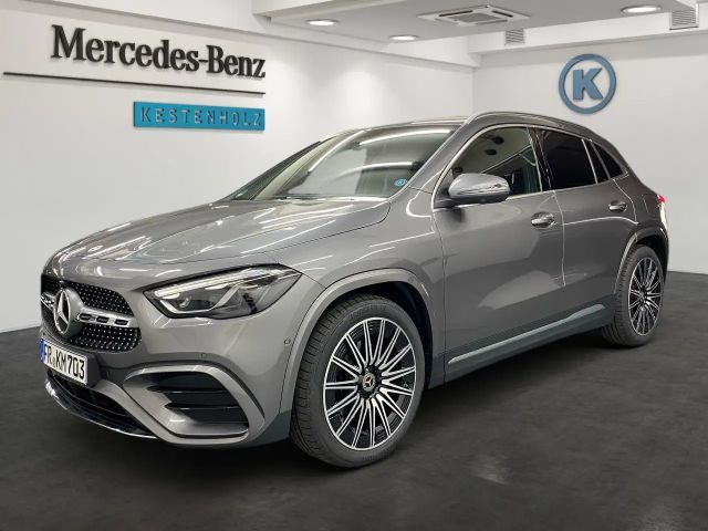 Mercedes-Benz GLA 200 AMG Line
