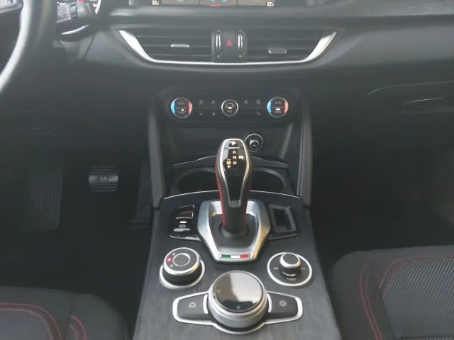 Alfa Romeo Stelvio AWD