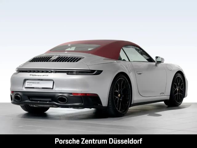 Porsche 911 992 Cabriolet Carrera GTS