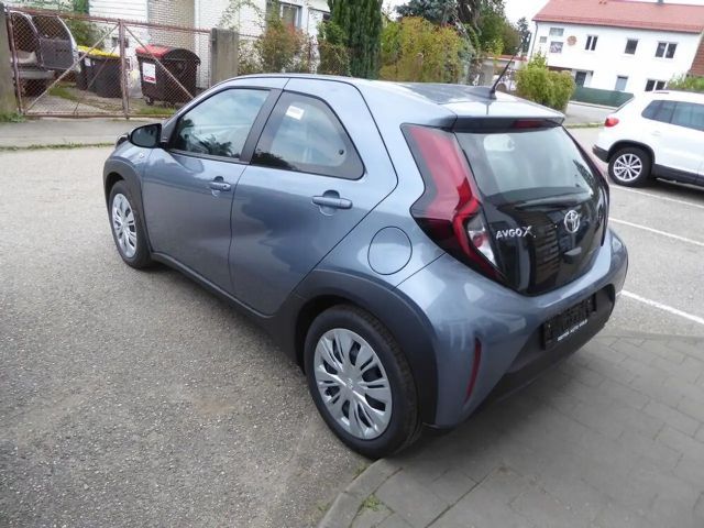 Toyota Aygo X Hatchback Play VVT-i