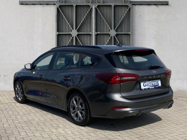 Ford Focus ST Line Wagon