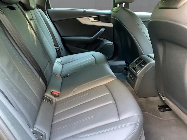 Audi A4 35 TFSI Avant S-Tronic