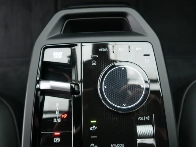 BMW iX xDrive50
