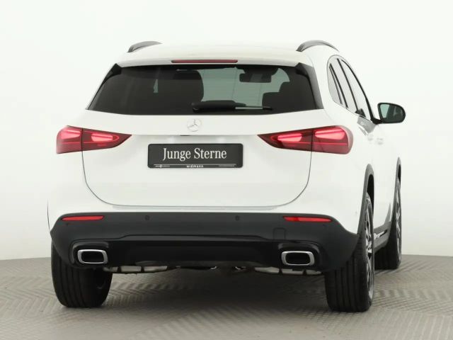 Mercedes-Benz GLA 180 Progressive