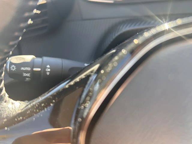 Peugeot 208 Allure Pack PureTech