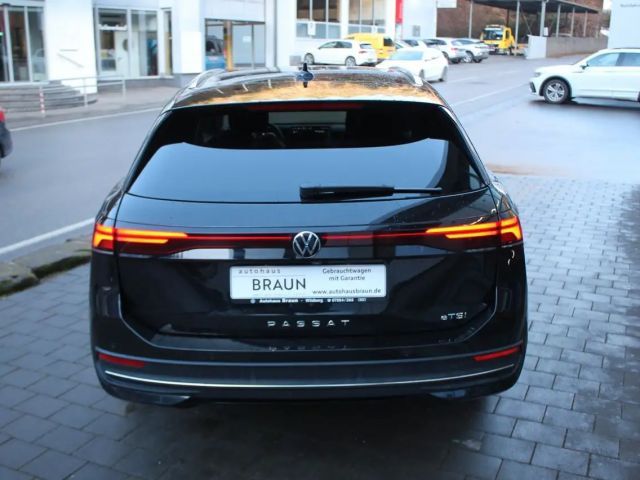 Volkswagen Passat 1.5 eTSI Business Variant