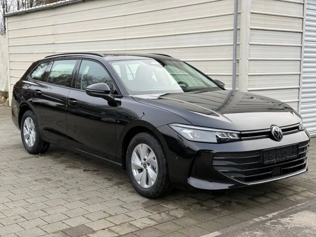Volkswagen Passat 1.5 eTSI DSG Variant