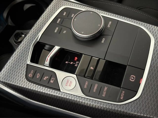 BMW 330 330e Touring