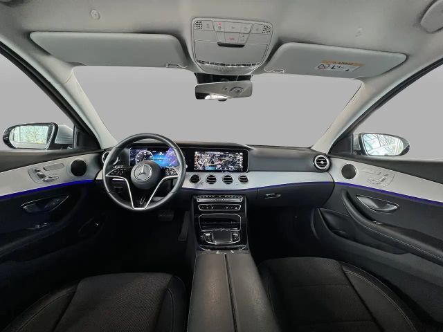 Mercedes-Benz E 220 AVANTGARDE E 220 d Estate