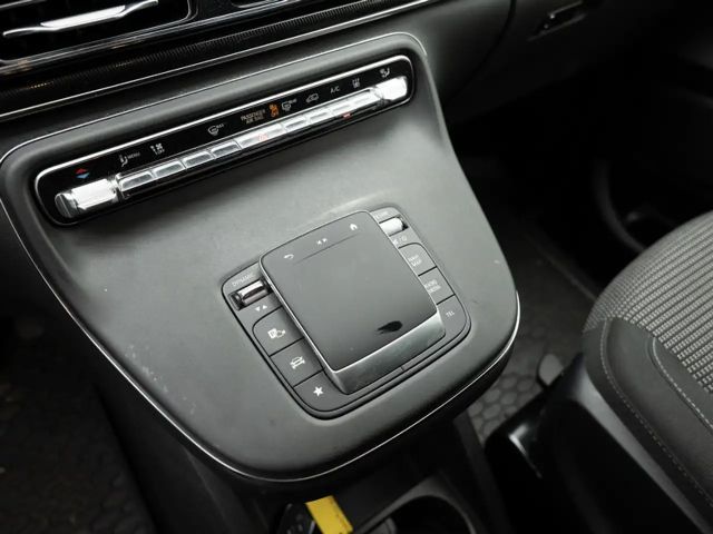 Mercedes-Benz EQV 300