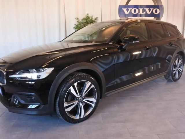 Volvo V60 Cross Country AWD