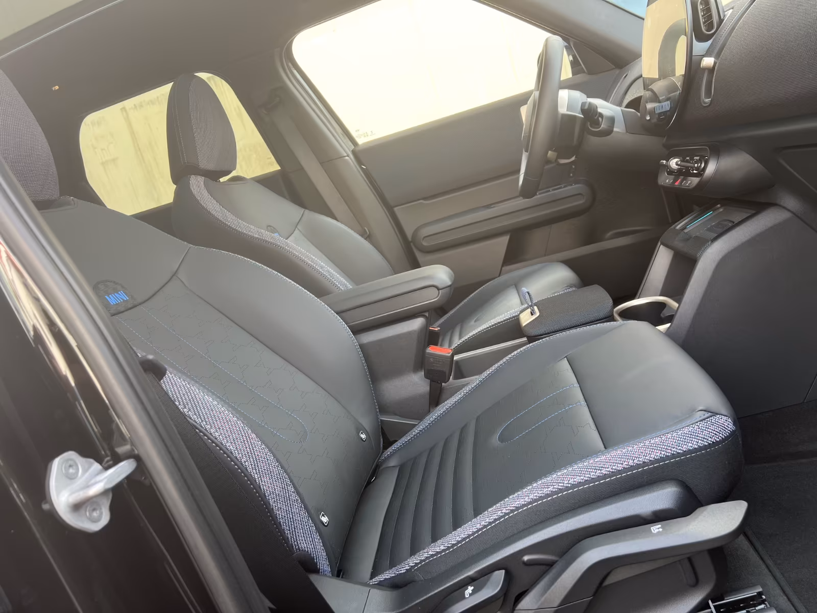 MINI Cooper C Countryman Countryman C Trim Panorama LED HUD