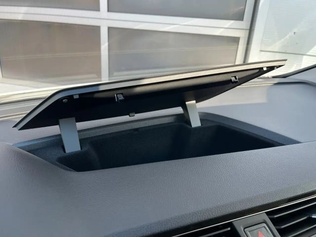 Volkswagen Touran 1.5 TSI DSG R-Line