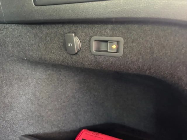 Volkswagen Passat 1.5 TSI Business DSG Variant