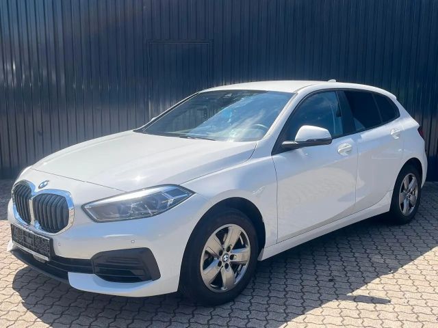 BMW 116 116i 5-deurs Sedan