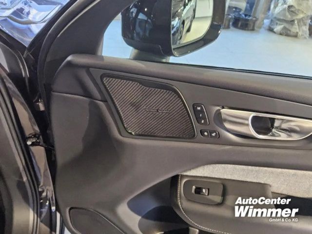 Volvo XC60 AWD Dark Plus Recharge T8