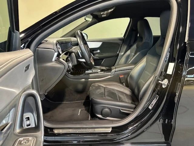 Mercedes-Benz A 250 AMG Line