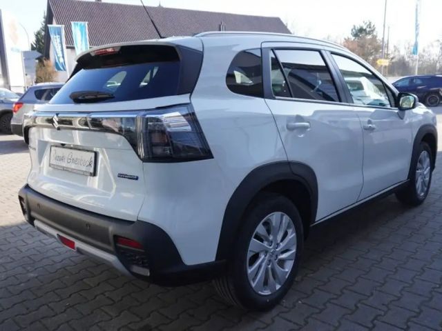 Suzuki S-Cross Hybrid