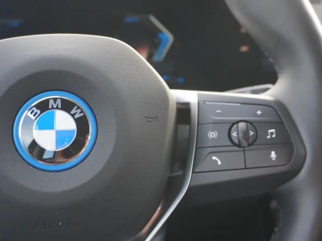 BMW X1 xDrive30e xLine Head-Up AHK 360Kamera eSitze Harma