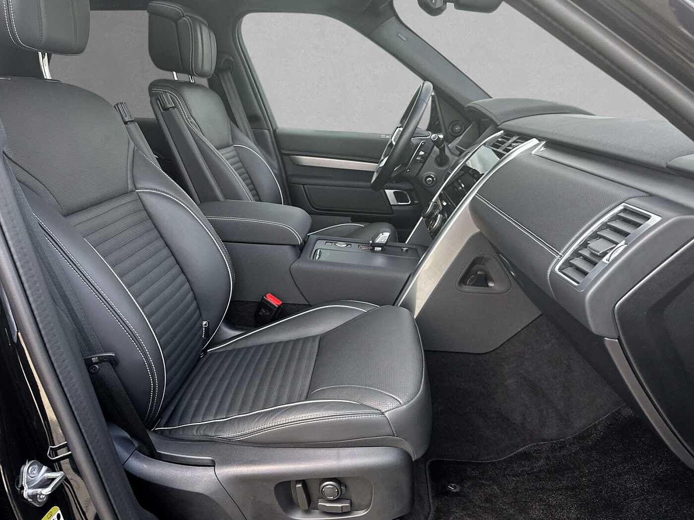 Land Rover Discovery D300 Dynamic HSE