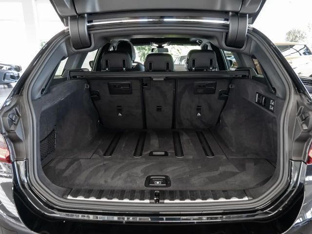 BMW 320 320i M-Sport Touring