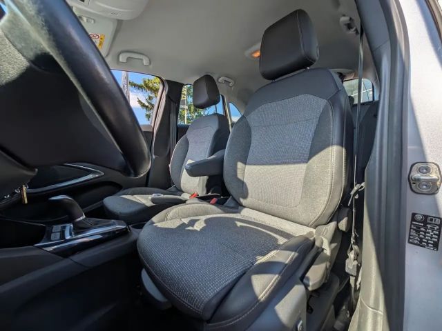 Opel Crossland X Business Elegance