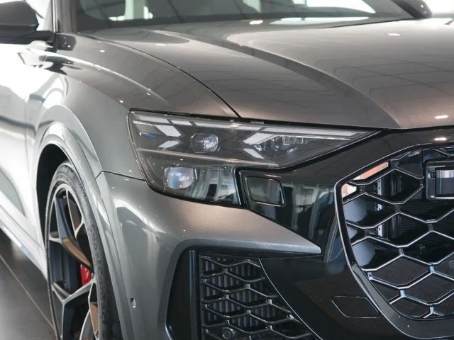 Audi RS Q8 Performance