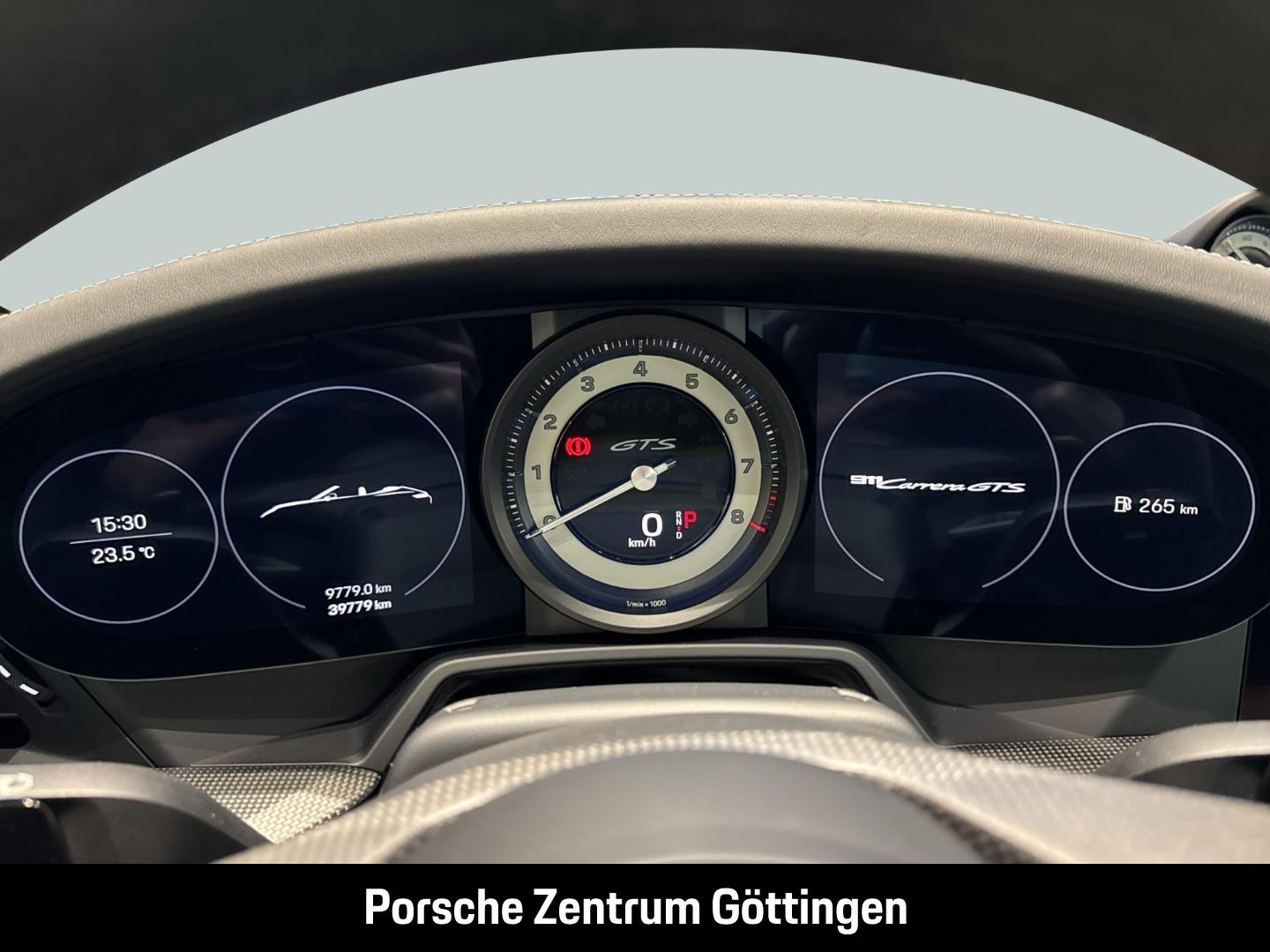 Porsche 911 992 Cabriolet Carrera GTS