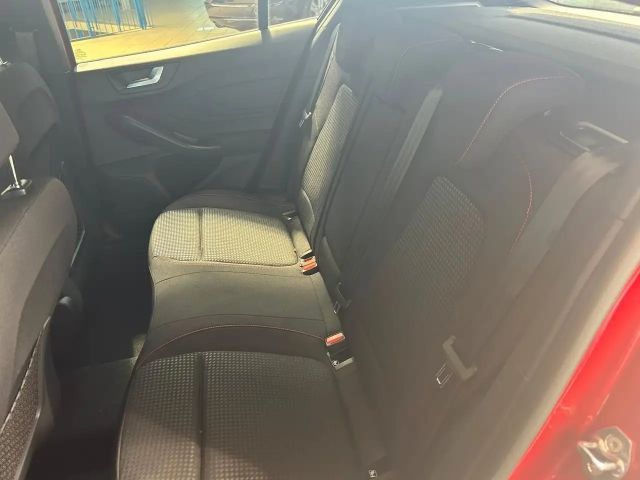 Ford Focus EcoBoost ST Line