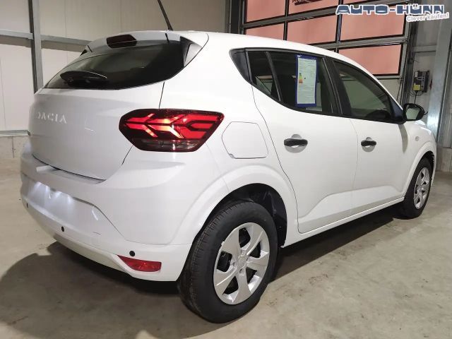 Dacia Sandero Essential TCe 90