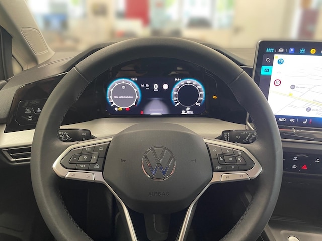 Volkswagen Golf 1.5 TSI Business Life Plus