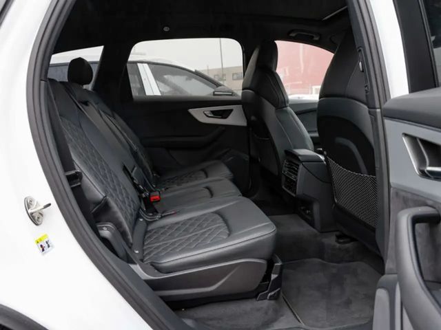 Audi SQ7 TFSI Laserl. AHK Pano HuD Sports.+ Softclose