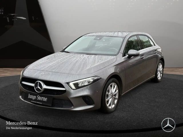 Mercedes-Benz A 250 A 250 e Style