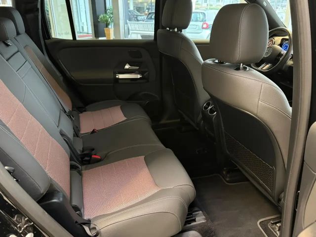 Mercedes-Benz EQB 300 4MATIC Electric Art