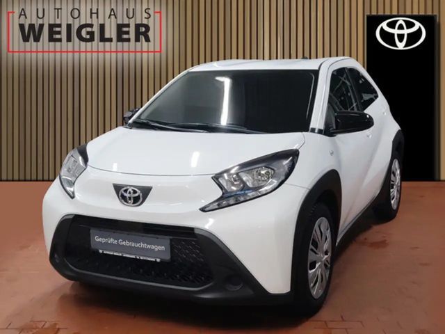 Toyota Aygo X Hatchback Play X-play
