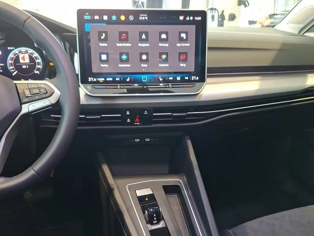 Volkswagen Golf Business DSG Variant