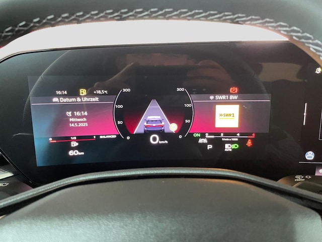 Audi A6 Avant Quattro S-Tronic