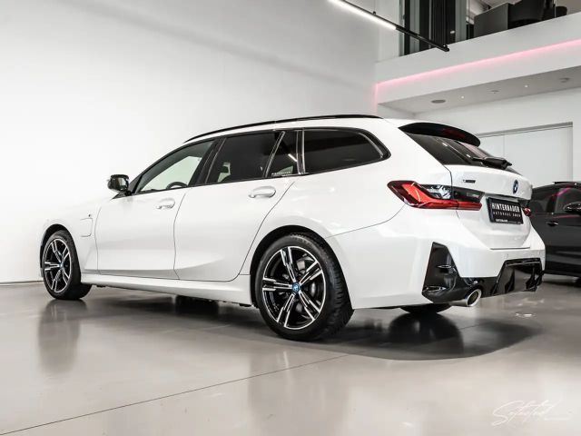 BMW 320 320e M-Sport xDrive