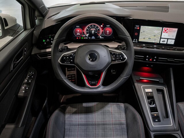 Volkswagen Golf 2.0 TSI Golf VIII