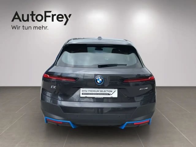 BMW iX xDrive40